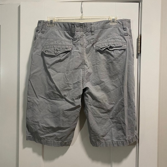 Vans Men Gray Cargo Shorts Size 36 Side Logo Pockets Casual Summer Beach - Picture 5 of 5